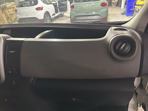 renault, trafic panelvan, panelvan grand confort l2 2.0 blue dci 150 bg, manuel, dizel 2.el otomobil | renew 25