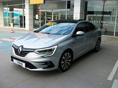 Sedan 1.3 TCe Icon EDC, 2. el otomobil | renew