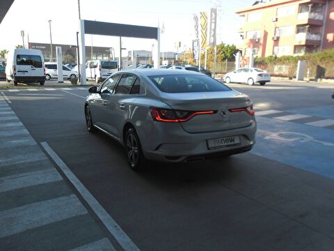 renault, megane, sedan 1.3 tce touch edc, otomatik, benzin 2.el otomobil | renew 17