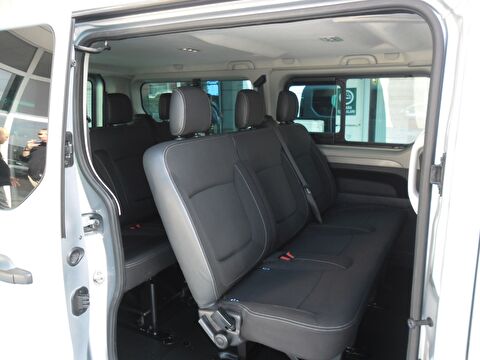 renault, trafic combi, 8+1 grand confort 2.0 blue dci eag9 170 bg, otomatik, dizel 2.el otomobil | renew 20