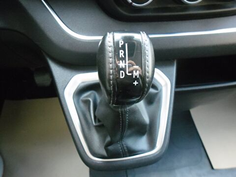 renault, trafic combi, 8+1 grand confort 2.0 blue dci eag9 170 bg, otomatik, dizel 2.el otomobil | renew 19