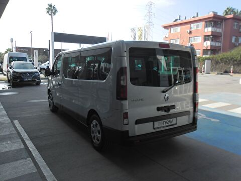 renault, trafic combi, 8+1 grand confort 2.0 blue dci eag9 170 bg, otomatik, dizel 2.el otomobil | renew 23