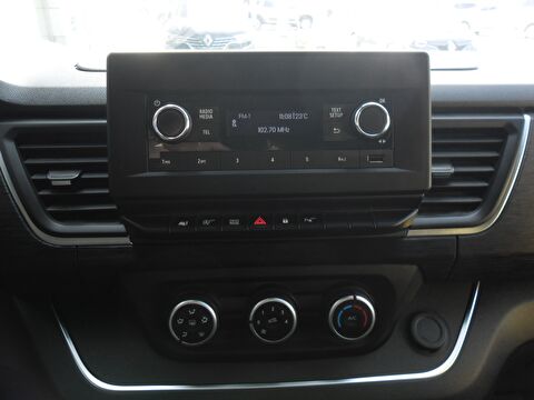 renault, trafic combi, 8+1 grand confort 2.0 blue dci eag9 170 bg, otomatik, dizel 2.el otomobil | renew 15