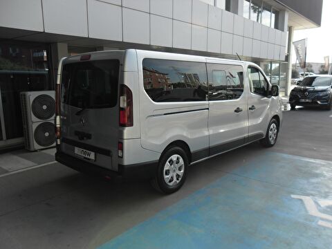 renault, trafic combi, 8+1 grand confort 2.0 blue dci eag9 170 bg, otomatik, dizel 2.el otomobil | renew 9