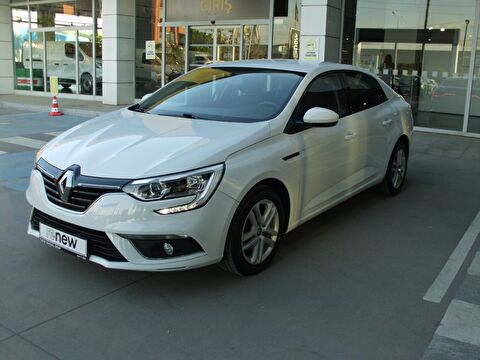 Sedan 1.3 TCe Joy, 2. el otomobil | renew