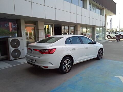 renault, megane, sedan 1.3 tce touch edc, otomatik, benzin 2.el otomobil | renew 12