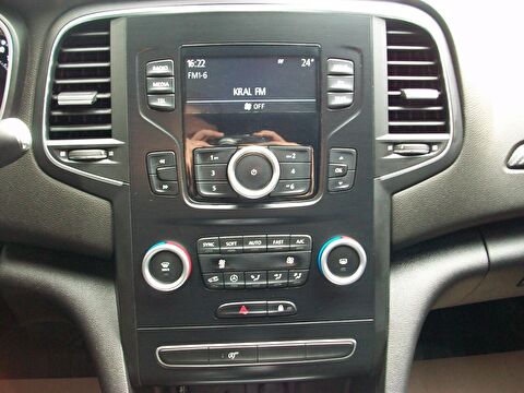 renault, megane, sedan 1.3 tce joy comfort edc, otomatik, benzin 2.el otomobil | renew 17