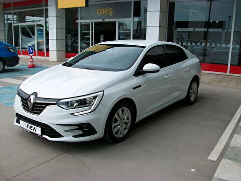 Sedan 1.3 TCe Joy Comfort EDC, 2. el otomobil | renew