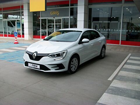 Sedan 1.3 TCE Joy, 2. el otomobil | renew