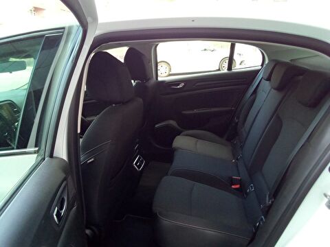 renault, megane, sedan 1.3 tce touch edc, otomatik, benzin 2.el otomobil | renew 15