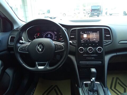renault, megane, sedan 1.3 tce touch edc, otomatik, benzin 2.el otomobil | renew 12