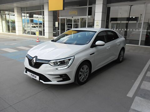 Sedan 1.5 Blue DCI Joy EDC, 2. el otomobil | renew