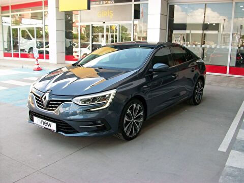 Sedan 1.3 TCe Icon EDC, 2. el otomobil | renew