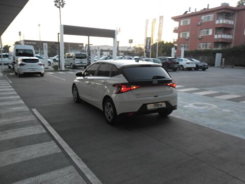 hyundai, i20, hatchback 1.4 mpı jump otomatik, otomatik, benzin 2.el otomobil | renew 27