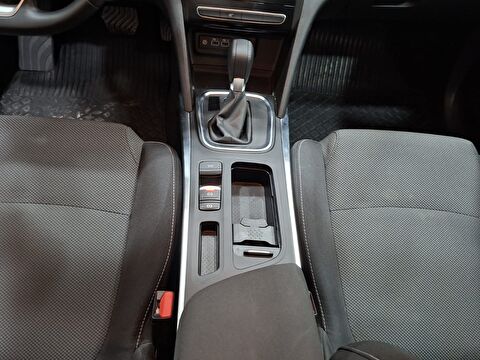 renault, megane, sedan 1.3 tce touch edc, otomatik, benzin 2.el otomobil | renew 20