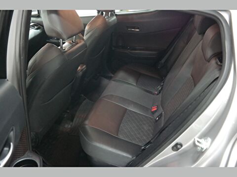 toyota, c-hr, crossover 1.8 hybrid 4x2 diamond + safety sense e-cvt, otomatik, hybrid 2.el otomobil | renew 8