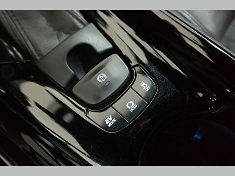 toyota, c-hr, crossover 1.8 hybrid 4x2 diamond + safety sense e-cvt, otomatik, hybrid 2.el otomobil | renew 17