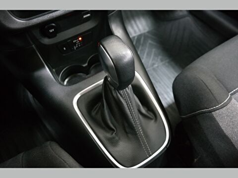 citroen, c3, hatchback 1.2 puretech s&s feel bold eat6, otomatik, benzin 2.el otomobil | renew 15