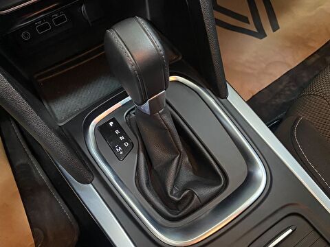 renault, megane, sedan 1.3 tce touch edc, otomatik, benzin 2.el otomobil | renew 15