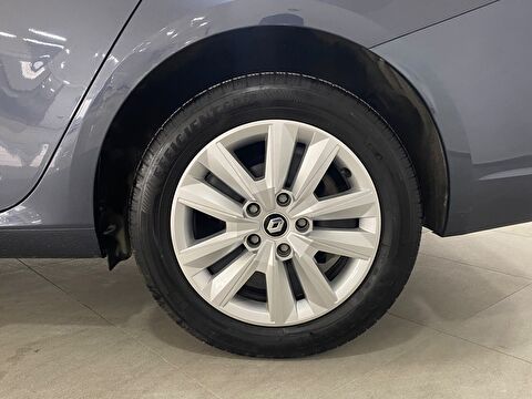 renault, megane, sedan 1.3 tce touch edc, otomatik, benzin 2.el otomobil | renew 19
