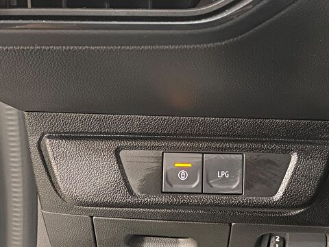 dacia, sandero stepway, 1.2 eco-g extreme, otomatik, benzin + lpg 2.el otomobil | renew 21