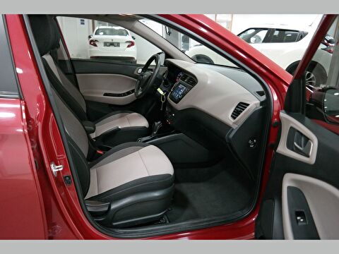 hyundai, i20, 1.0 t-gdı style panoramik cam tavan multimedya paketi dct, otomatik, benzin 2.el otomobil | renew 7