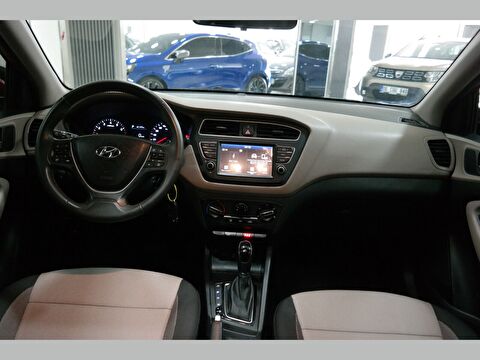 hyundai, i20, 1.0 t-gdı style panoramik cam tavan multimedya paketi dct, otomatik, benzin 2.el otomobil | renew 10