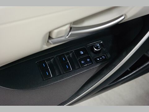 toyota, corolla, sedan 1.5 flame x-pack multidrive s, otomatik, benzin 2.el otomobil | renew 18