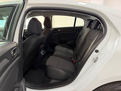 renault, megane, sedan 1.3 tce touch edc, otomatik, benzin 2.el otomobil | renew 9