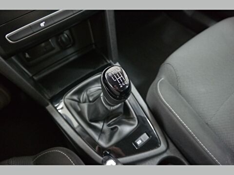 renault, megane, sedan 1.3 tce joy, manuel, benzin 2.el otomobil | renew 15