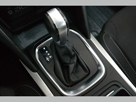 renault, megane, sedan 1.3 tce touch edc, otomatik, benzin 2.el otomobil | renew 16