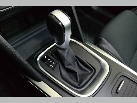 renault, megane, sedan 1.3 tce ıcon edc, otomatik, benzin 2.el otomobil | renew 14