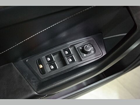 volkswagen, t-roc, suv 1.5 tsı act r line dsg, otomatik, benzin 2.el otomobil | renew 20