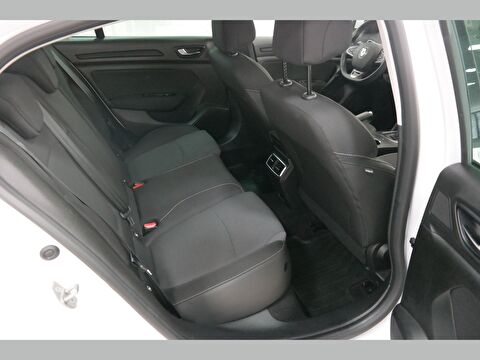 renault, megane, sedan 1.3 tce joy edc, otomatik, benzin 2.el otomobil | renew 8