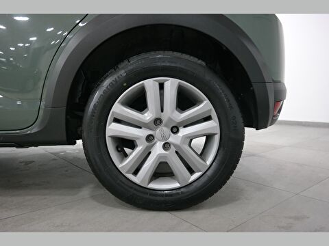 dacia, sandero, hatchback 1.0 tce eco-g stepway essential, manuel, benzin + lpg 2.el otomobil | renew 24