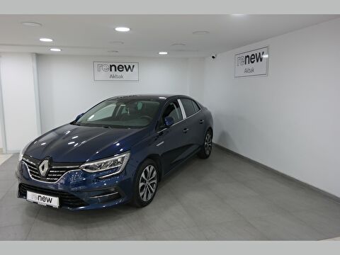 Sedan 1.3 TCe Icon EDC, 2. el otomobil | renew