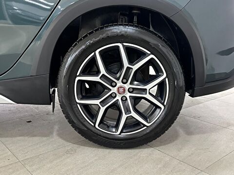 fiat, egea cross, 1.4 fire lounge	trctn+ gsr, manuel, benzin 2.el otomobil | renew 18