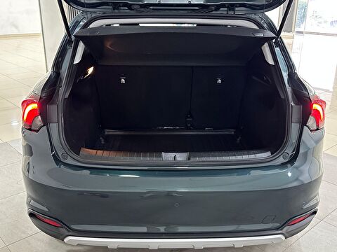 fiat, egea cross, 1.4 fire lounge	trctn+ gsr, manuel, benzin 2.el otomobil | renew 15
