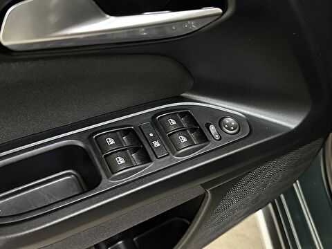 fiat, egea cross, 1.4 fire lounge	trctn+ gsr, manuel, benzin 2.el otomobil | renew 13