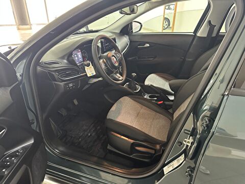 fiat, egea cross, 1.4 fire lounge	trctn+ gsr, manuel, benzin 2.el otomobil | renew 19