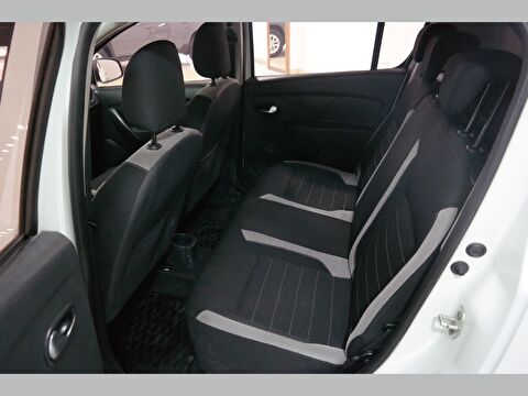 dacia, sandero, hatchback 0.9 tce stepway, manuel, benzin 2.el otomobil | renew 8