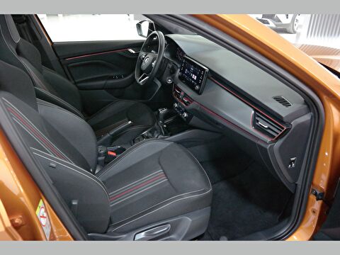 skoda, kamiq, suv 1.5 tsı act monte carlo dsg, otomatik, benzin 2.el otomobil | renew 7