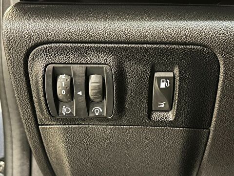 renault, megane, sedan 1.3 tce ıcon edc, otomatik, benzin 2.el otomobil | renew 17