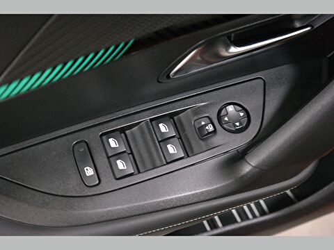 peugeot, 2008, crossover 1.2 puretech allure eat8, otomatik, benzin 2.el otomobil | renew 19
