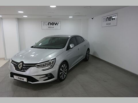 Sedan 1.3 TCe Icon EDC, 2. el otomobil | renew