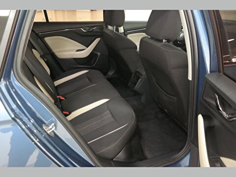 skoda, kamiq, suv 1.0 tsı premium dsg, otomatik, benzin 2.el otomobil | renew 8