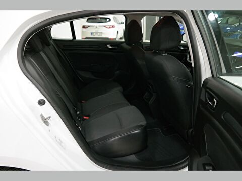 renault, megane, sedan 1.3 tce joy, otomatik, benzin 2.el otomobil | renew 8