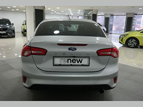 ford, focus, sedan 1.5 tdcı ecoblue titanium stil otomatik, otomatik, dizel 2.el otomobil | renew 5