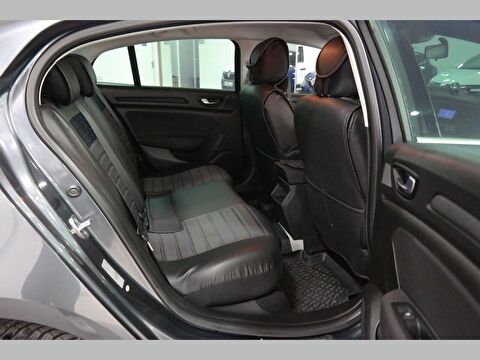 renault, megane, sedan 1.3 tce touch, manuel, benzin 2.el otomobil | renew 8