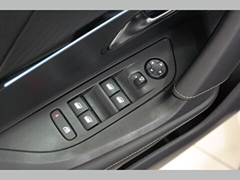 peugeot, 2008, crossover 1.2 puretech gt eat8, otomatik, benzin 2.el otomobil | renew 19